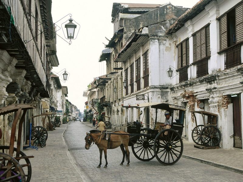 Mestizo District Vigan Luzon Philippines.jpg