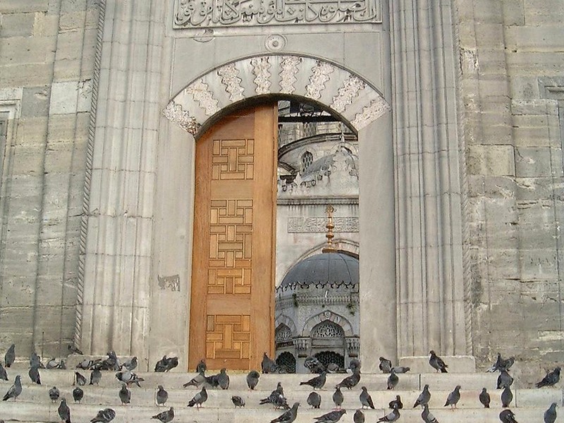 DOT Turkey II Bosporus New Mosque 1.jpg